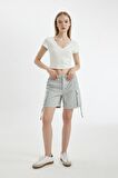 DeFacto Coool Regular Fit Normal Bel Kısa Paça Gabardin Şort D1006AX24SMGR296