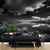 Siyah beyaz göl ve gökyüzü manzaralı Duvar Kağıdı