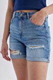 DeFacto Boyfriend Yüksek Bel Katlamalı Paça Jean Şort C2469AX24SMNM39