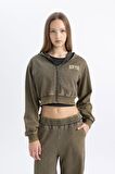 DeFacto Coool Crop Kapüşonlu Baskılı Soluk Yıkama Efektli Kalın Fermuarlı Sweatshirt C4475AX24SPAR191