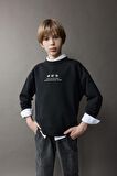DeFacto Erkek Çocuk Oversize Geniş Kalıp Bisiklet Yaka Sırt Baskılı Yıkamalı Soluk Efektli Sweatshirt D8494A825SPBK81