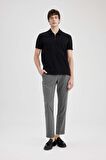DeFacto Regular Fit Polo Yaka Yarım Fermuarlı Kısa Kollu Pilise Siyah Tişört B7355AX24SPBK81