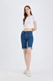 DeFacto Normal Bel Katlamalı Paça Jean Bermuda Şort A1958AX25SMNM28