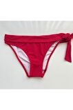 Kırmızı Bir Taraf Kalın İp Bağcıklı Bikini Altı