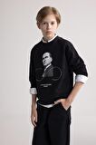 DeFacto Erkek Çocuk Bisiklet Yaka Atatürk Baskılı Sweatshirt D8201A824WNBK81