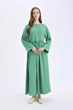 DeFacto 	Regular Fit Bisiklet Yaka Gofre Dokulu Uzun Kollu Maxi Elbise E6597AX25SPGN268
