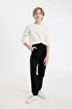 DeFacto Erkek Çocuk Beli Bağcıklı Lastikli Paça Cepli Basic Düz Siyah Jogger Gabardin Pantolon A9395A824WNBK81