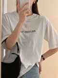 Unisex Pamuklu Beyaz Oversize "Do Not Disturb" Baskılı Bisiklet Yaka Rahat Günlük T-shirt