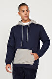 Erkek Lacivert Standart Fit Normal Kesim Kapüşonlu Cepli Sweatshirt