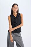 DeFacto Regular Fit V Yaka Şifon Kolsuz Bluz D3128AX24HSBK81