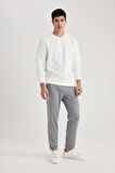 DeFacto Regular Fit Bisiklet Yaka Dokulu Cepli Sweatshirt B6497AX24SPWT32