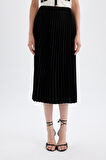 DeFacto Esnek Belli Basic Düz Pilise Aerobin Midi Etek B9014AX24AUBK81