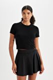 DeFactoFit Crop Bisiklet Yaka Sporcu Kısa Kollu Tişört D2200AX24AUBK81