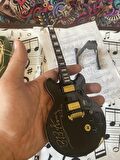Elektro Gitar El Yapımı Ahşap Minyatür Hediyelik Biblo 25 cm B.B. King İmza elektro gitar