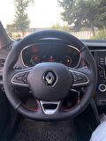 Renault Megane 4 İcon Araca Özel Direksiyon Kılıfı (Nokta Karbon Kırmızı İp)
