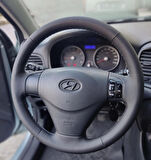 Hyundai Accent Era Araca Özel Direksiyon Kılıfı (Noktalı Düz Gri Dikişli)