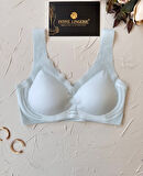 Ellie Dikişsiz İce-Silk (Buz İpek) Görünmez Ultra Hafif Padli Nefes Alabilir İthal Bralet/Sütyen