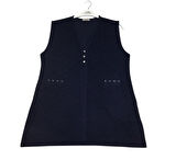 KADIN ÖNÜ ÜÇ DÜĞMELİ JAKARLI CEPLİ KISA YELEK