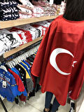 Ay Yıldızlı Kırmızı Pelerin