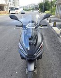 MOTOCAM Kanuni Seha 250 Ön Cam 2022-2026 Model 55cm Şeffaf Renkli 4mm KISA