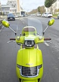 MOTOCAM Küba Bayberry Ön Cam 2024-2026 Model 38cm Şeffaf Renkli 4mm APARATSIZ