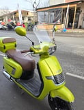 MOTOCAM Küba Bayberry Ön Cam 2024-2026 Model 38cm Şeffaf Renkli 4mm APARATSIZ