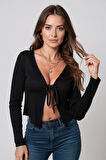 Kadın Siyah Uzun Kollu Önden Bağlama Detaylı Crop Top Bluz - Şık, Rahat ve Kolay Kombinlenebilir
