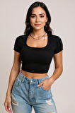 Kadın Siyah Yarım Kol Düz Yaka Crop Top Bluz - Şık, Rahat ve Kolay Kombinlenebilir