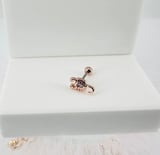 Rose Zirkon Taşlı Uç Kısmı : Pirinç Kıkırdak Bar Uzunluğu : 6 Mm / Bar Kalınlığı 0.8 Mm / Top Boyu 3