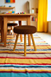 ORINA Yuvarlak Peluş Modern Teddy Puf Bench – Retro Ahşap Ayaklı Tabure