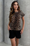 Lesa Wear Leopar Desenli Soft Touch Geniş Yaka Oversize T-shirt