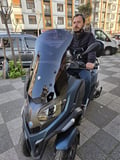 MOTOCAM Piaggio MP3 530 Ön Cam 2023-2026 Model 72cm Siyah Renkli 4mm UZUN