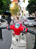 MOTOCAM Peugeot Django Ön Cam 2017-2026 Model 39cm Şeffaf Renkli 4mm Elcikli APARATSIZ