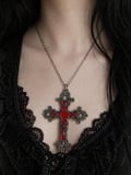 Kırmızı Detaylı Gotik Haç Kolye Unisex Metal Zincirli
