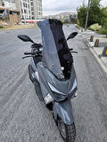 MOTOCAM Revolt RSX4 Siperlik Ön Cam 2022-2025 Model 75cm Siyah Renkli 4mm ORTA BOYLU