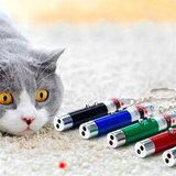 3 Fonksiyonlu Kırmızı Beyaz Işıklı Led Lazer Kedi Köpek Oyuncak Anahtarlık - 1 Adet Fiyatıdır