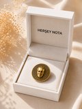 Atatürk Büst Gold Renk Rozet Unisex Yaka Aksesuarı