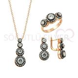 Tria elmas montürlü rose üçlü set
