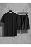 Erkek Dikey Baskılı T-Shirt Şort