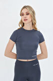 Lesa Wear Soft Touch Bedene Oturan Spor Crop T-Shirt Short Fitted