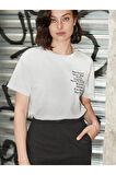 Kadın Beyaz Stay Groovy Baskılı Oversize Bisiklet Yaka T-shirt