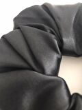 Siyah Saten Lastikli Scrunchie Simit Toka