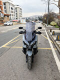 MOTOCAM SYM ADX 300 Siperlik Ön Cam 2024-2025 Model 75cm Açıkfüme Renkli 4mm UZUN CAM