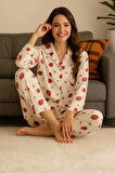 Kadın Pijama Takımı Boydan Düğmeli Raporlu Kumaş Milan Çilek Desenli