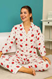 Kadın Pijama Takımı Boydan Düğmeli Raporlu Kumaş Milan Çilek Desenli