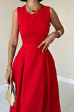 leyla sanat sanata yeni bir bakış açısı Kırmızı Halter Yaka Kloş Elbise