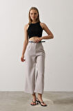 leyla sanat sanata yeni bir bakış açısı Kemer Pens Detaylı Pantolon - Gri