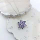 Vaoov 925 Ayar Gümüş Mor Taşlı Rodyumlu Lotus Çiçeği Kolye