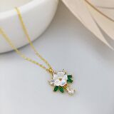 Vaoov 925 Ayar Gümüş Çiçekli Yeşil Taşlı Kolye