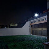 Buffer® Dış Mekan Ve Kamp İçin Usb İle Şarj Olan 4 Farklı Işık Modlu Güçlü Projektör Lamba 200W 3600